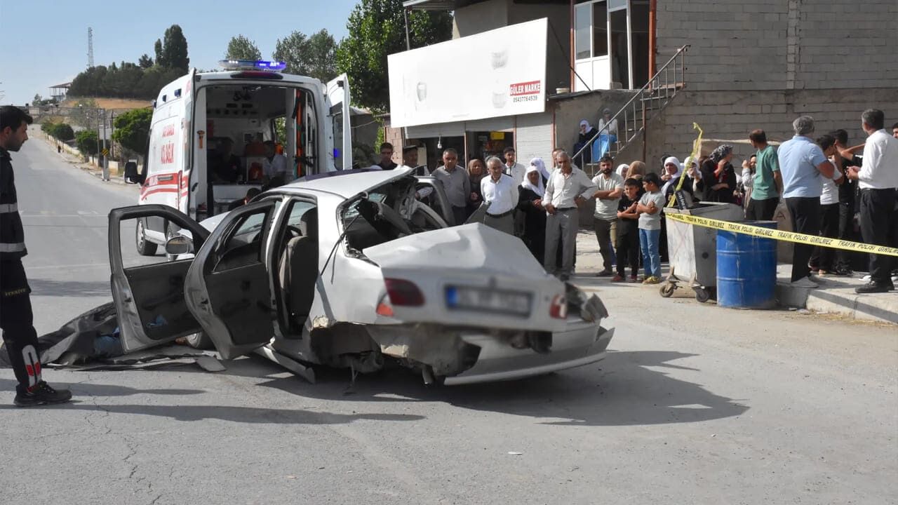 Van’da Trafik Kazaları Can Yakıyor 2 Ölü, 354 Yaralı (2)