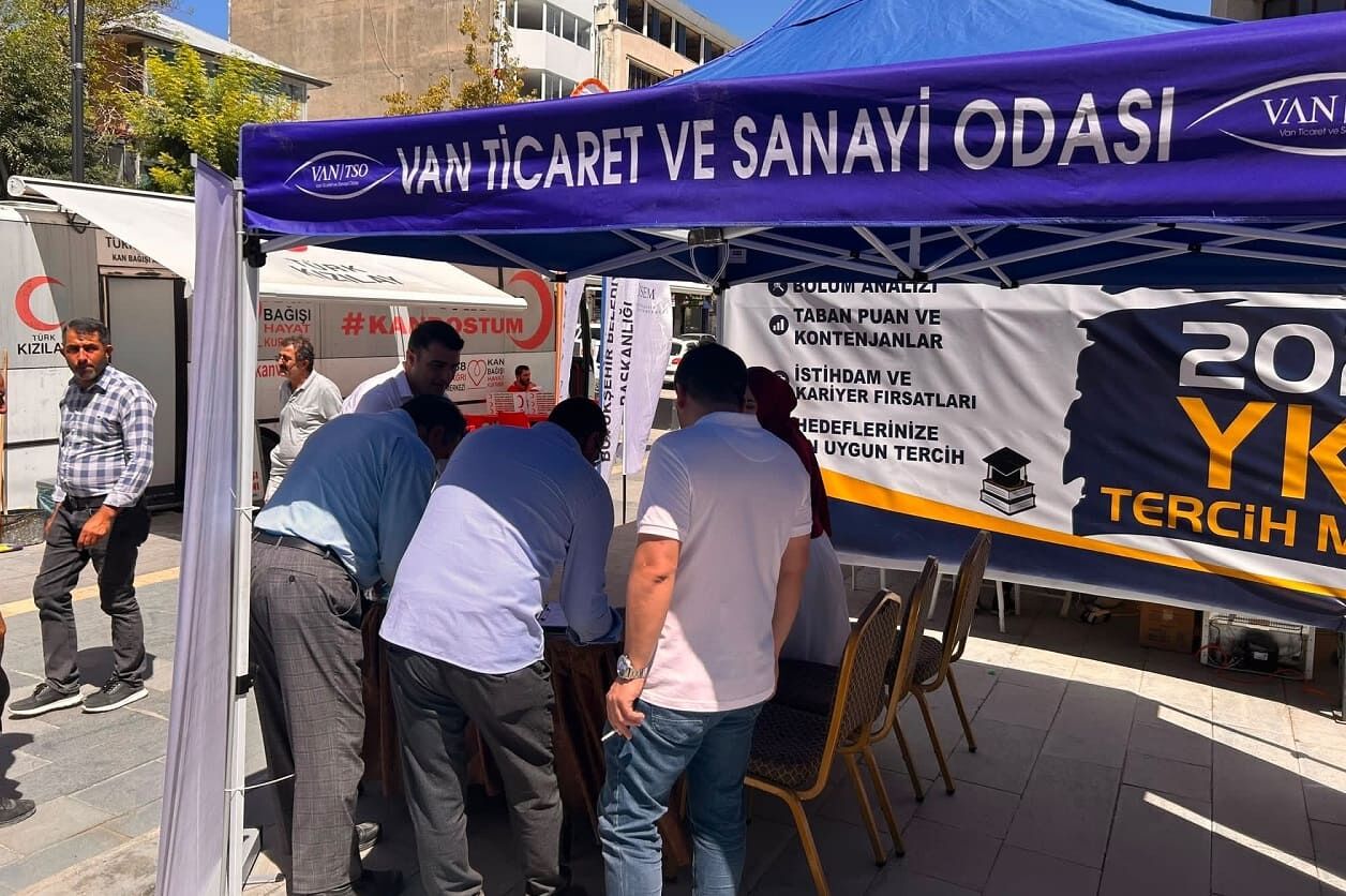 Van’da Uçak Krizine Ilişkin Imza Kampanyası Başlatıldı! (1)-1