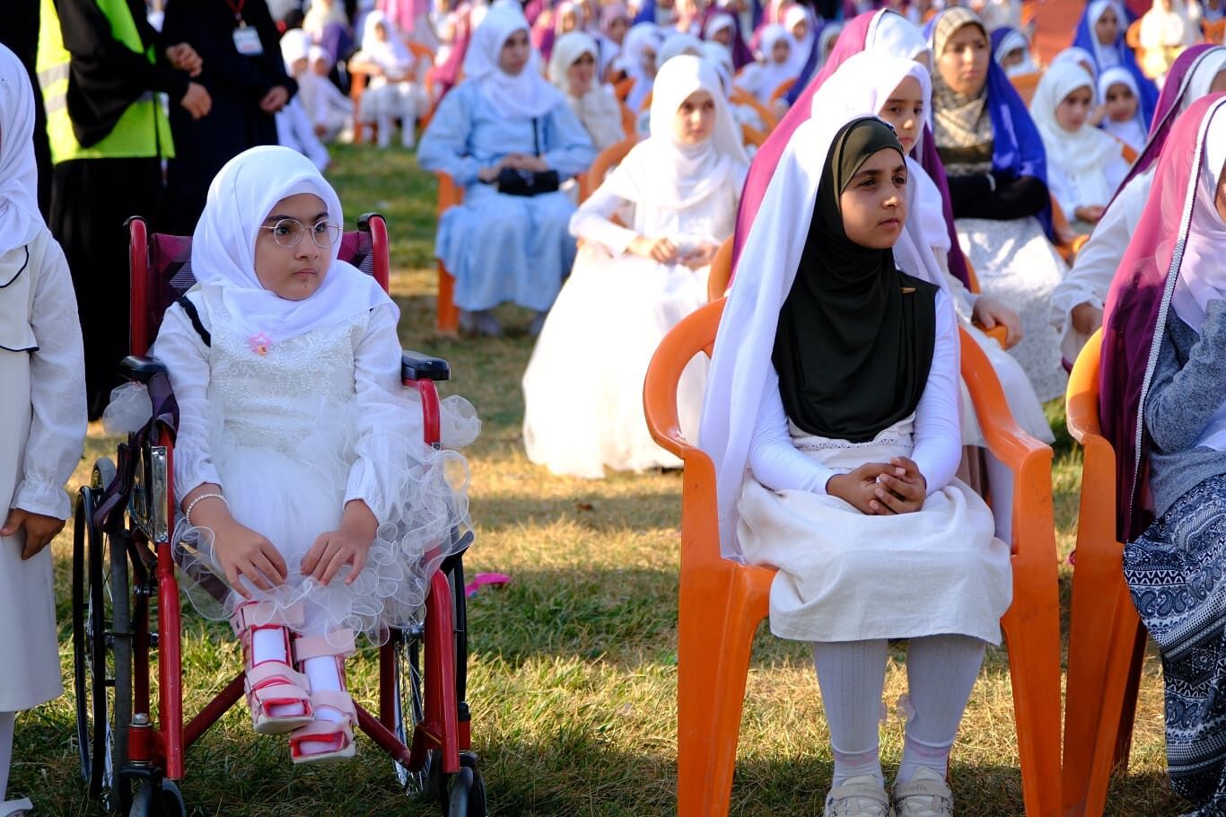 Van'da Yüzlerce Kız Tesettüre Girdi (20)