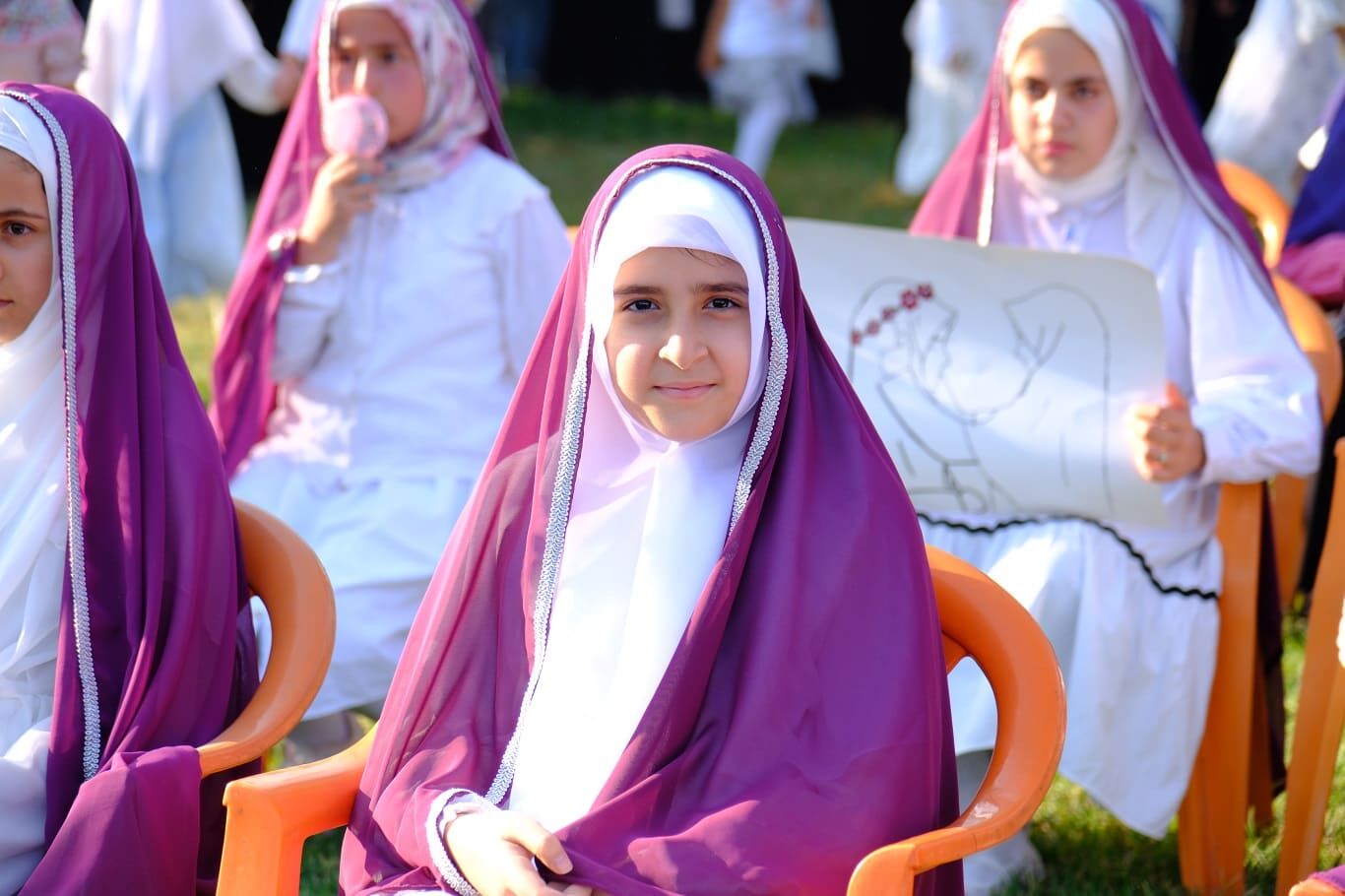 Van'da Yüzlerce Kız Tesettüre Girdi (8)