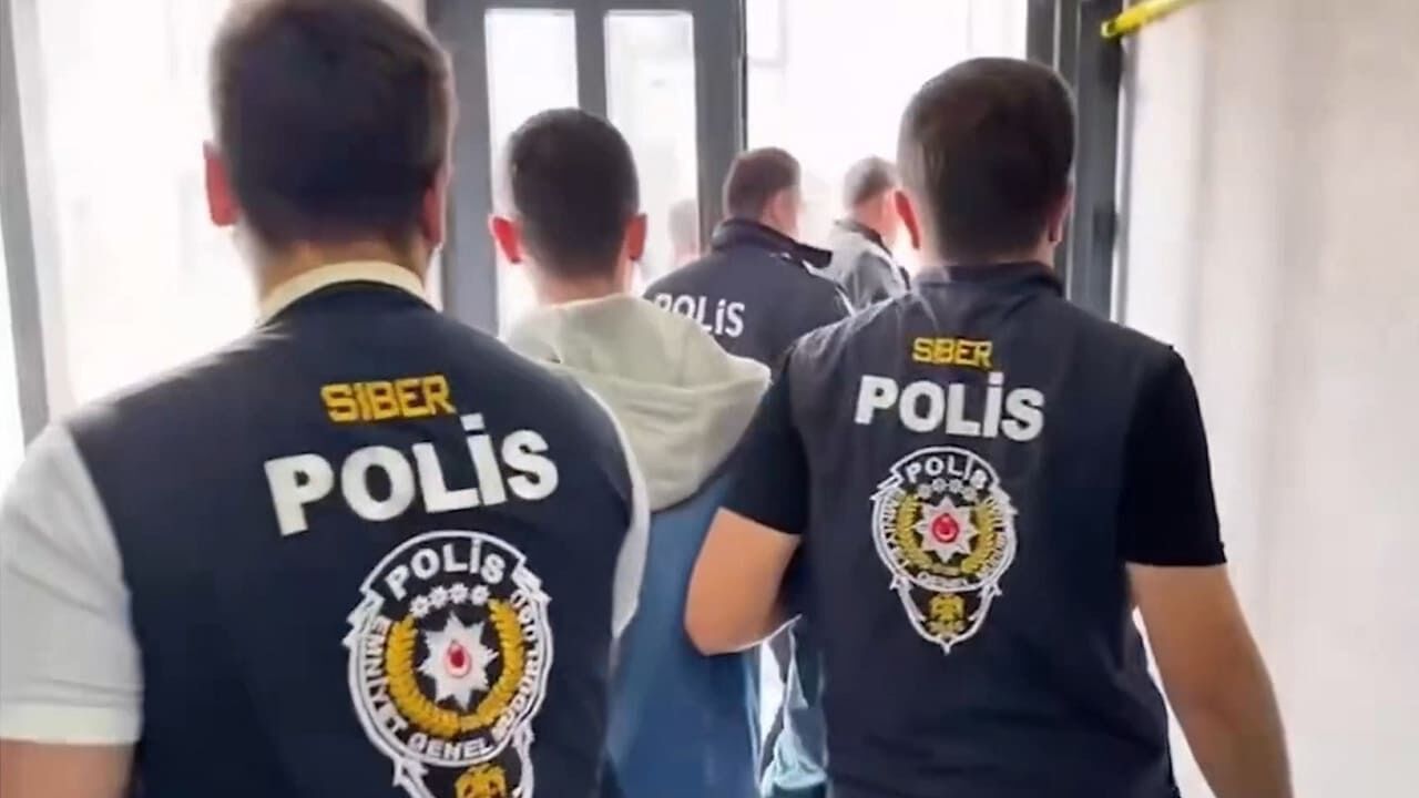 36 ilde siber suç operasyonu: 826 şüpheli yakalandı