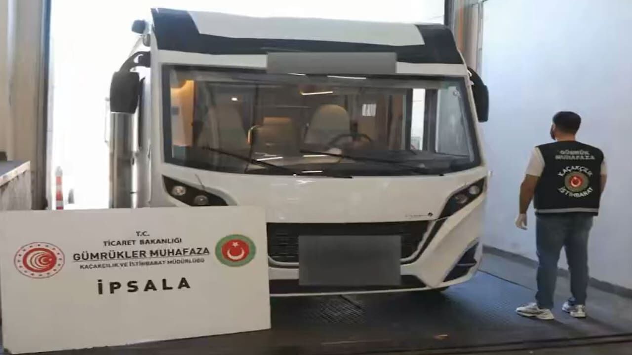 Gümrüklerde 8 ayda 81,9 milyar liralık kaçakçılık darbesi