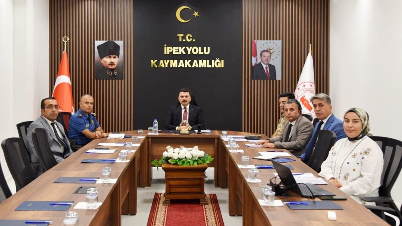 İpekyolu’nda okullar için tüm tedbirler masaya yatırıldı
