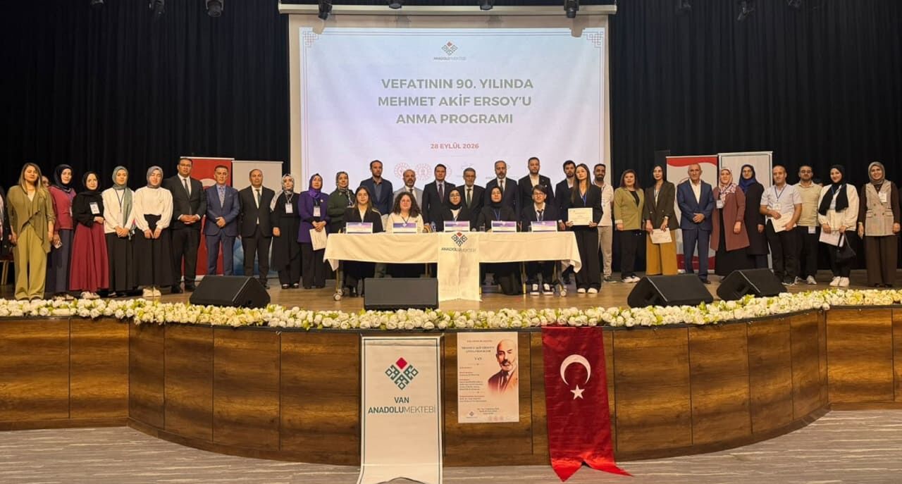 Mehmet Akif Ersoy Van’daki programda anıldı