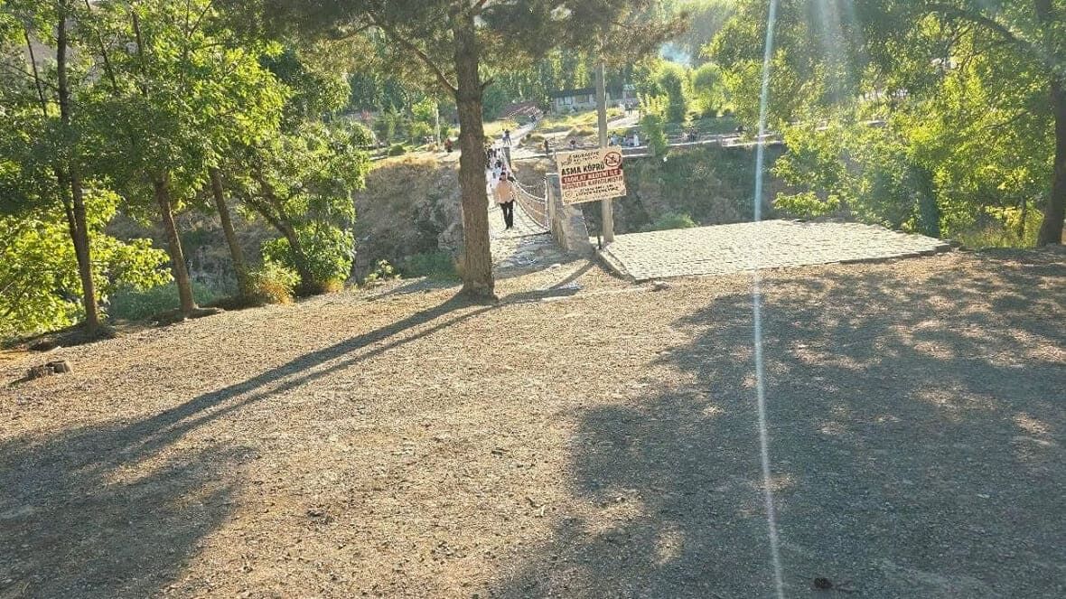 Muradiye Şelalesi’nde Değnekçilik Iddiası! (2)
