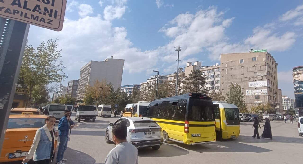 Van Beşyol’da Tartışmalı Proje Trafik Sorunu Daha Da Artacak (3)
