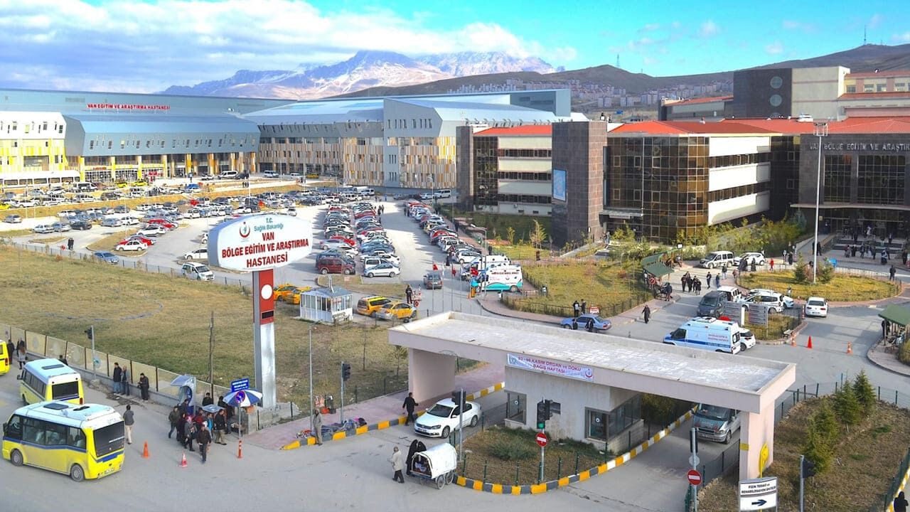 Van Eğitim ve Araştırma Hastanesi’nin mutfağı yenileniyor