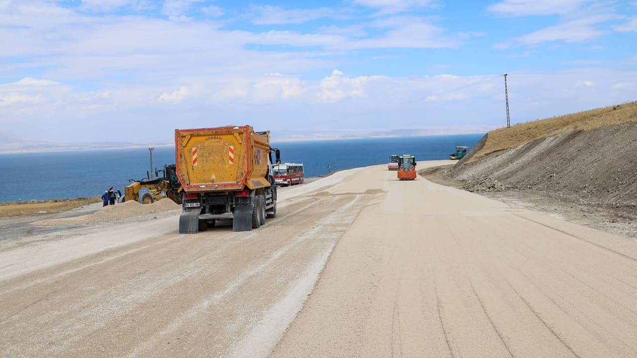 Van Gölü Sahil Yolu Projesi'nde Sona Yaklaşıldı (2)