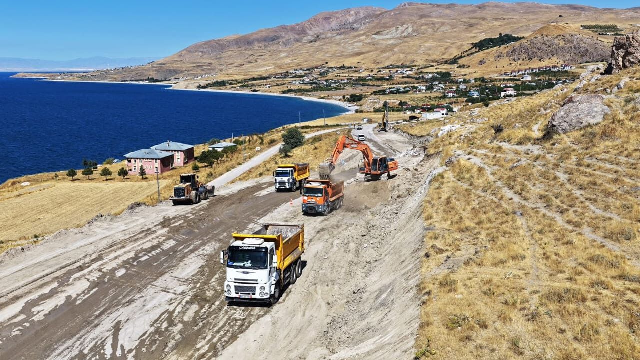 Van Gölü Sahil Yolu’nda Final Etabı Hızla Ilerliyor (7)