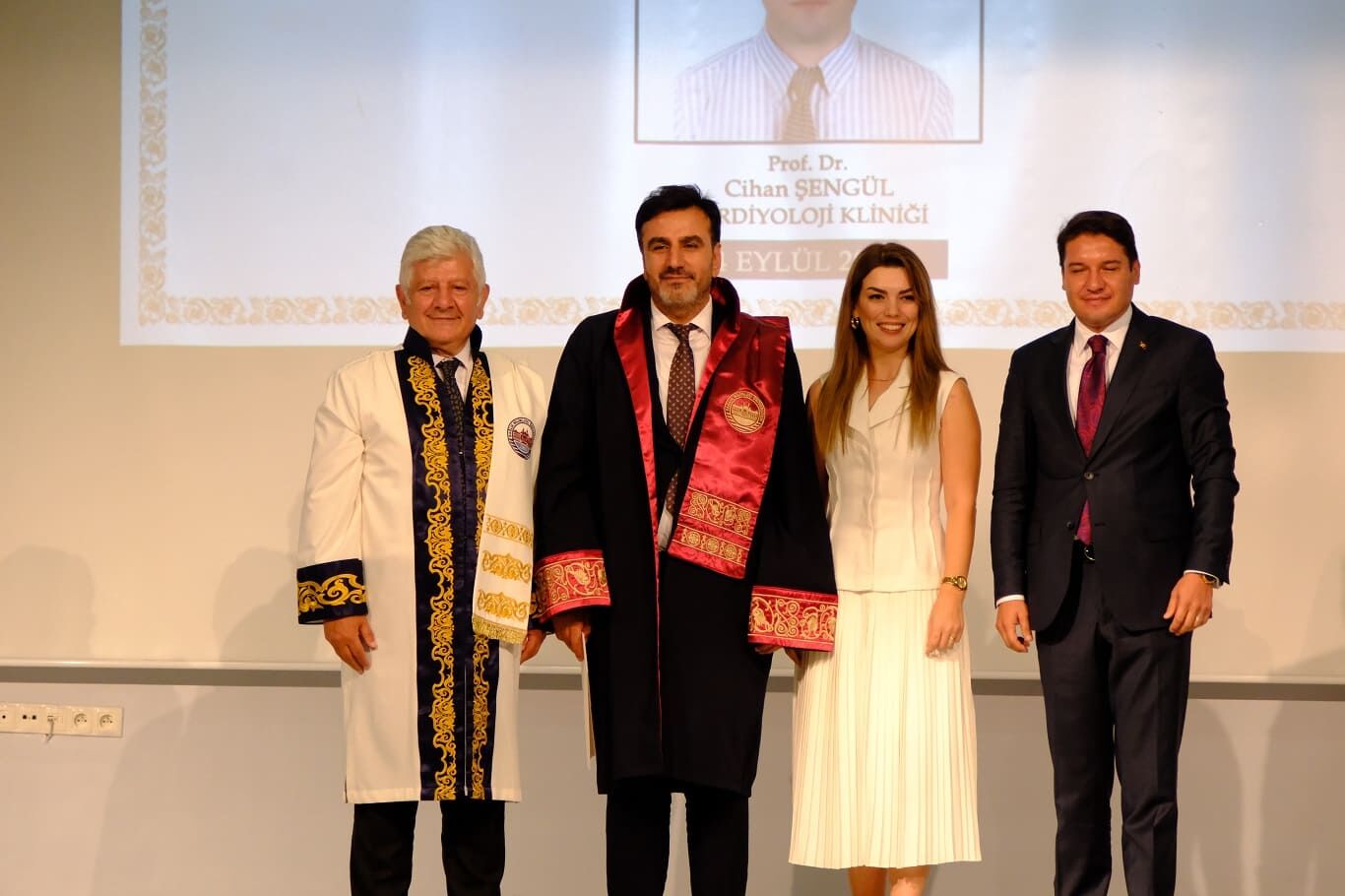 Van Sbü’de Akademik Yıl Açılışı Ve Cübbe Giyme Töreni Gerçekleştirildi (11)
