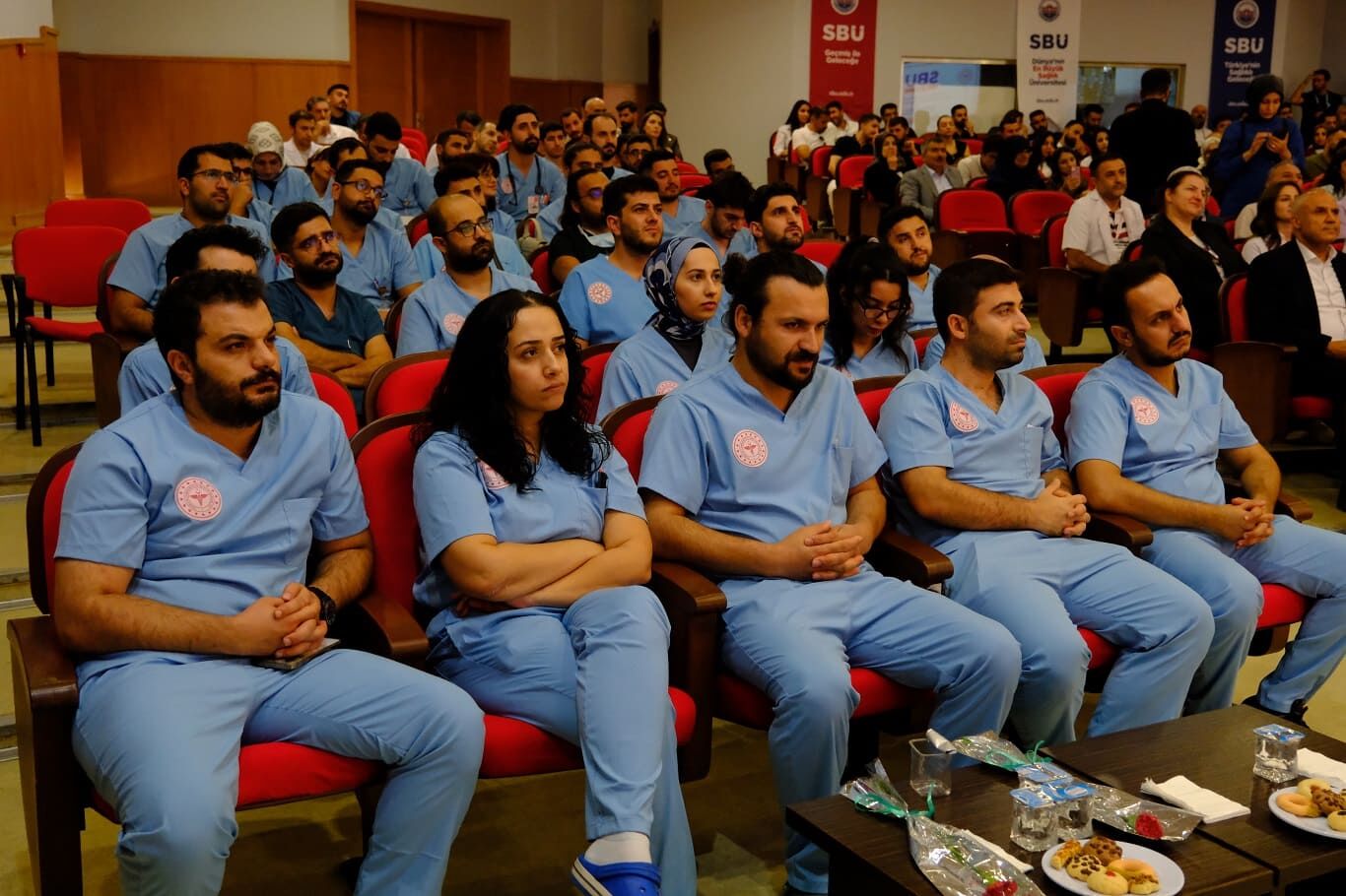 Van Sbü’de Akademik Yıl Açılışı Ve Cübbe Giyme Töreni Gerçekleştirildi (7)