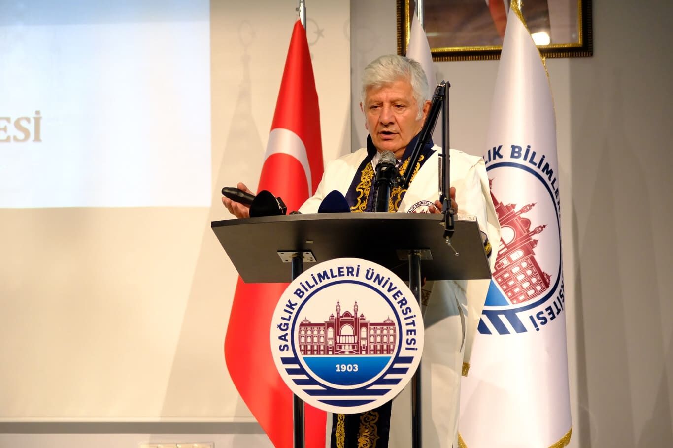 Van Sbü’de Akademik Yıl Açılışı Ve Cübbe Giyme Töreni Gerçekleştirildi (9)