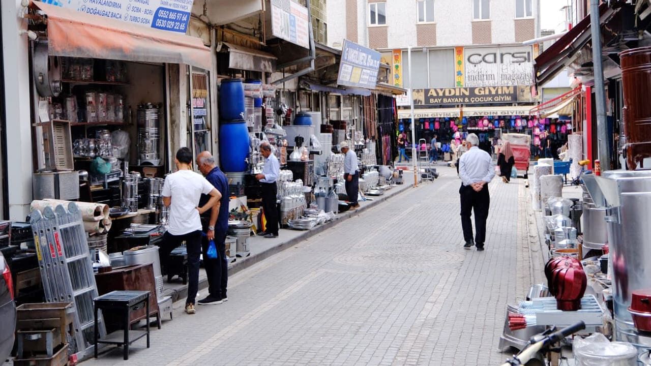 Van Sobacılar Çarşısı’nda kış telaşı başladı
