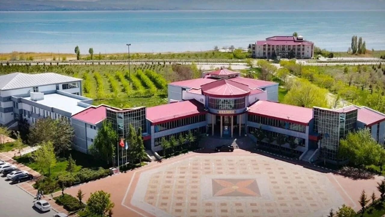 Van YYÜ’nün sağlık programlarında YKS başarı sıralamaları yükseldi