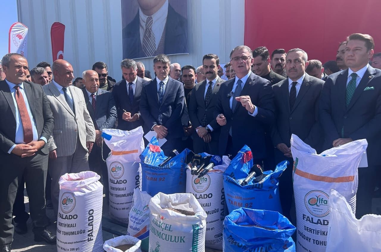 Van’da çiftçilere 750 milyon liralık tohum desteği!