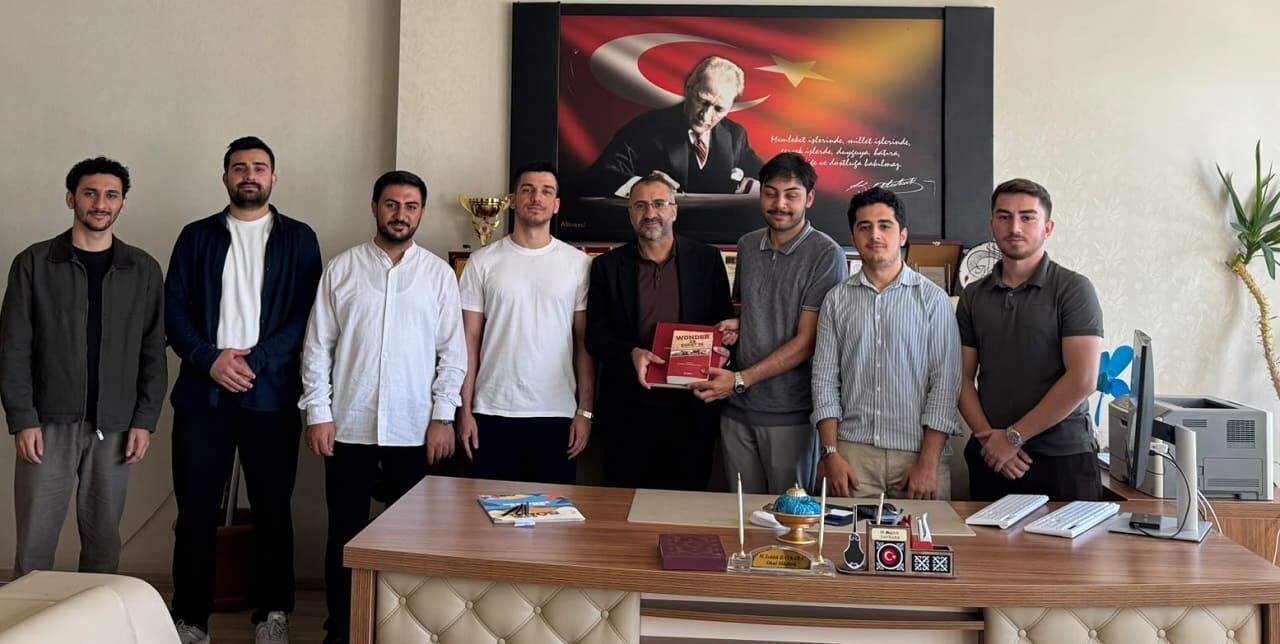 Van’da İmam Hatip Mezunu Yks Şampiyonları Lise Öğrencileriye Buluştu (5)