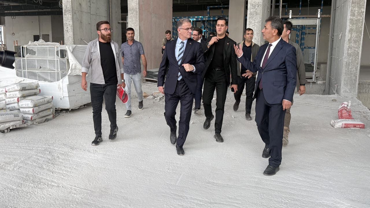 Van’da yeni kültür merkezi yükseliyor