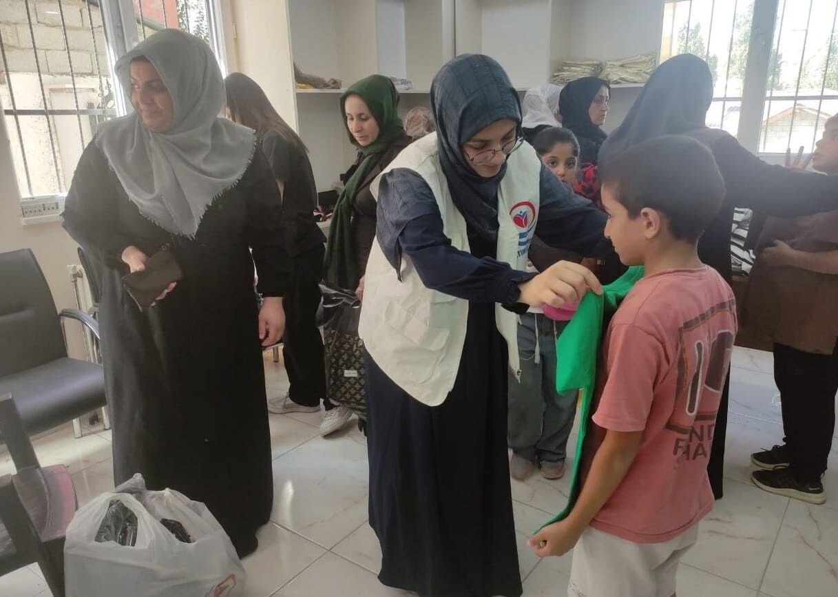 Van’da Yetim Çocukların Yüzünü Güldüren Yardım! (1)