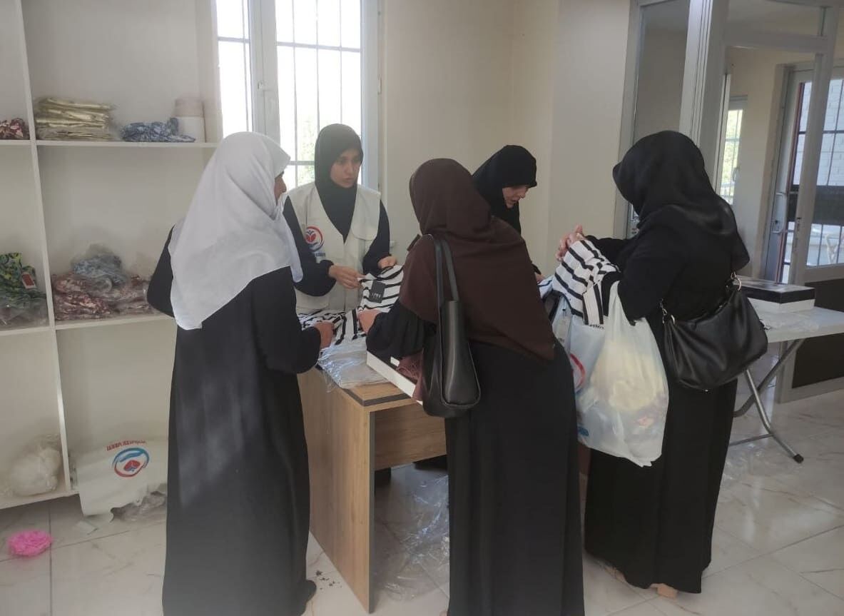 Van’da Yetim Çocukların Yüzünü Güldüren Yardım! (8)