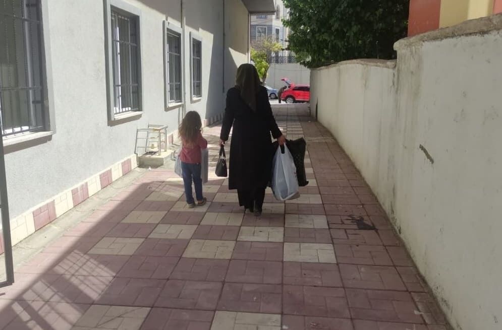 Van’da Yetim Çocukların Yüzünü Güldüren Yardım! (9)