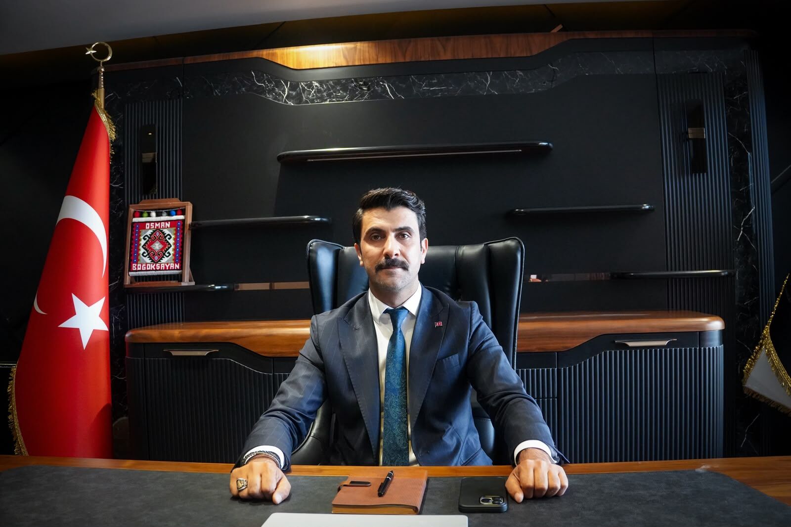 Yeşil Van Spor'da Başkan Değişti! Osman Boğokşayan