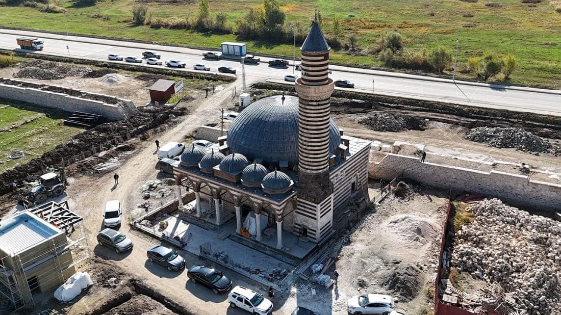 Eski Van Şehri Tarihi Mirasına Yeniden Kavuşuyor (9)