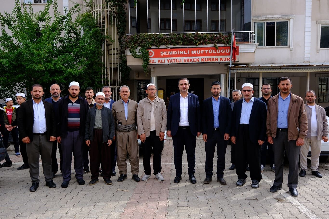 Hüda Par Milletvekili Ramanlı Şemdinli’yi Ziyaret Etti (12)