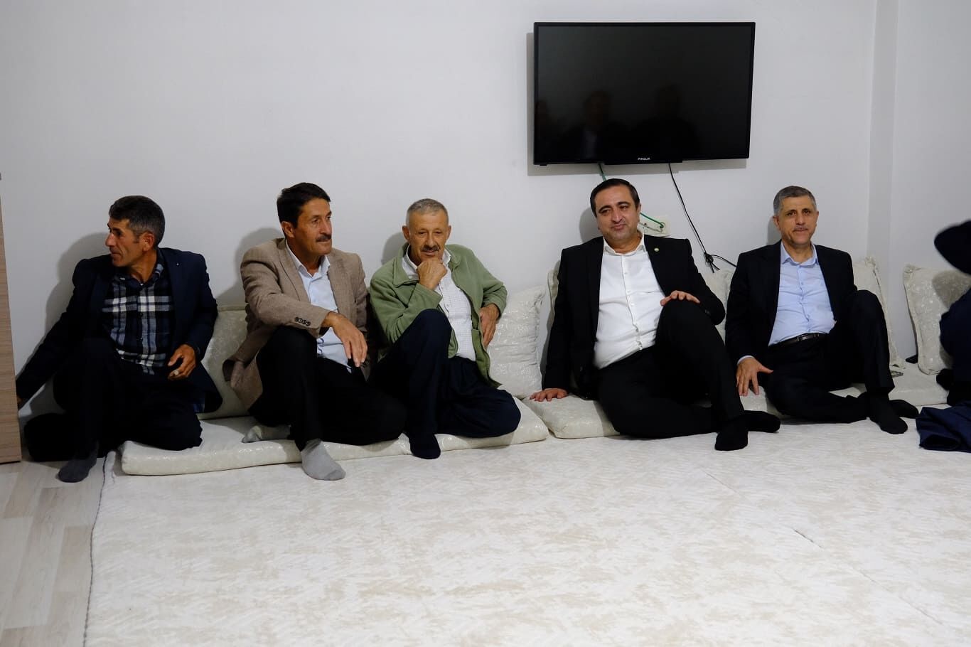 Hüda Par Milletvekili Serkan Ramanlı Yüksekova’da Temaslarda Bulundu (15)