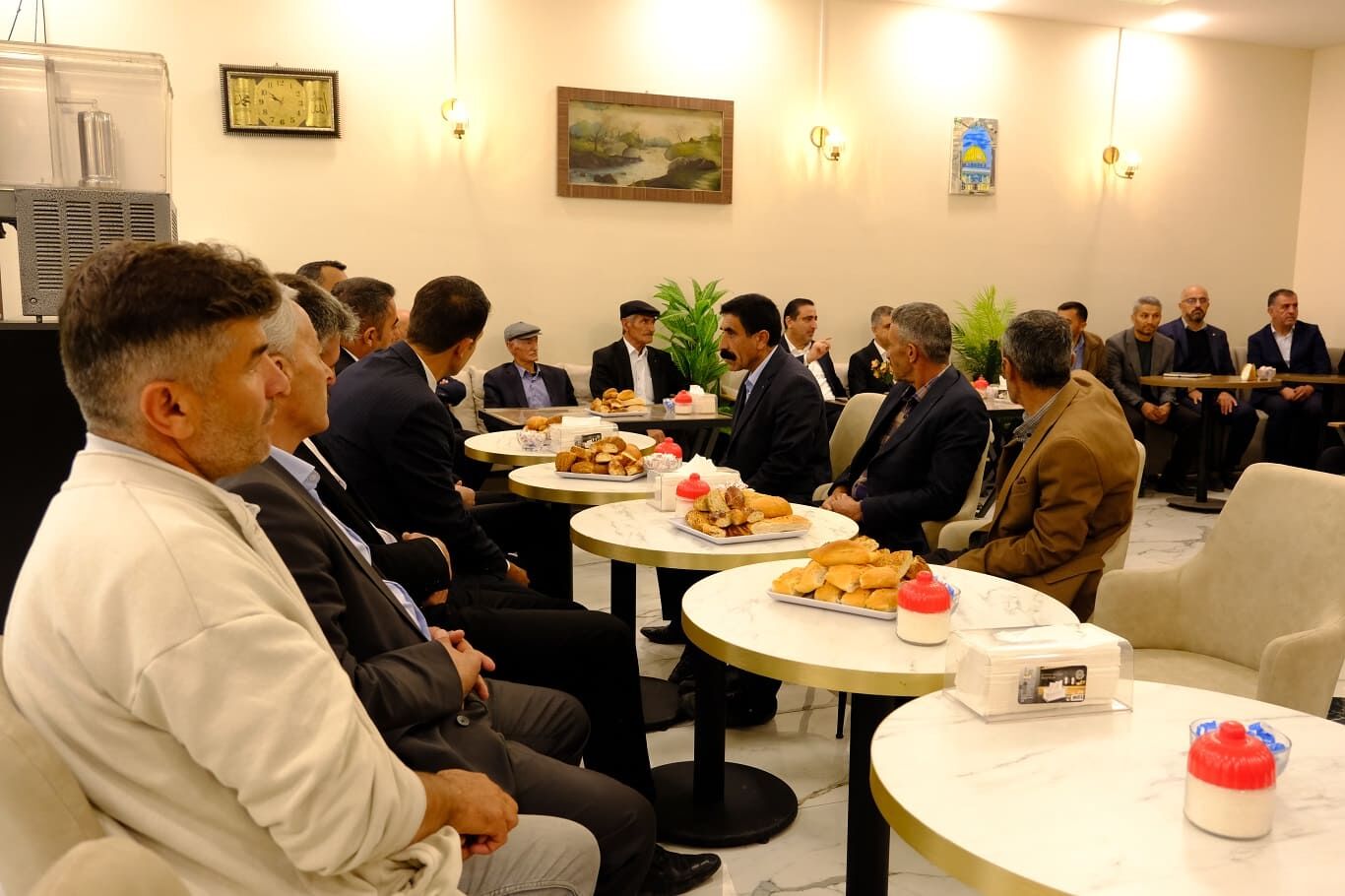 Hüda Par Milletvekili Serkan Ramanlı Yüksekova’da Temaslarda Bulundu (16)
