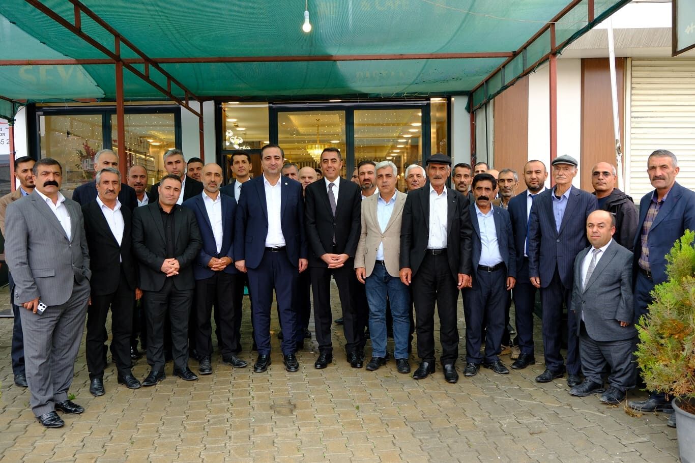 Hüda Par Milletvekili Serkan Ramanlı Yüksekova’da Temaslarda Bulundu (20)