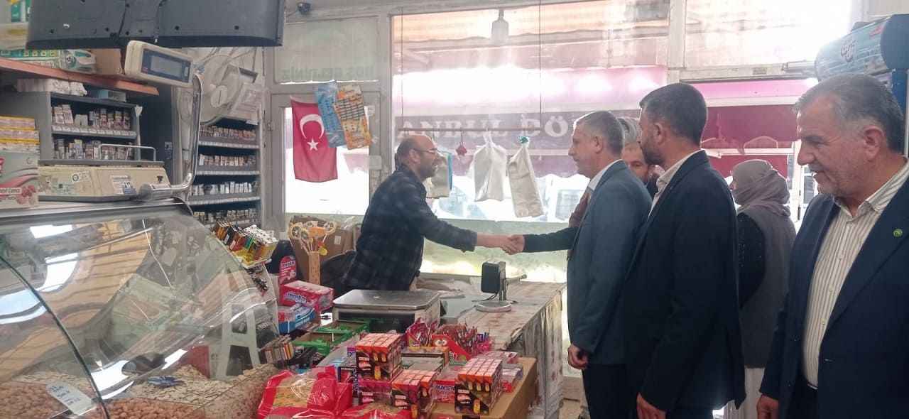Hüda Par Muradiye’de Esnaf Ve Vatandaşları Ziyaret Etti (1)