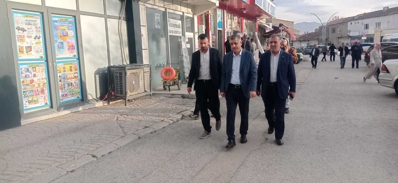 Hüda Par Muradiye’de Esnaf Ve Vatandaşları Ziyaret Etti (4)