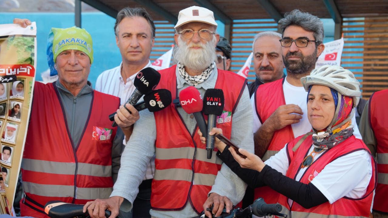 Minab’a Doğru Yola Çıkan Bisiklet Kervanı Van’a Ulaştı! (1)