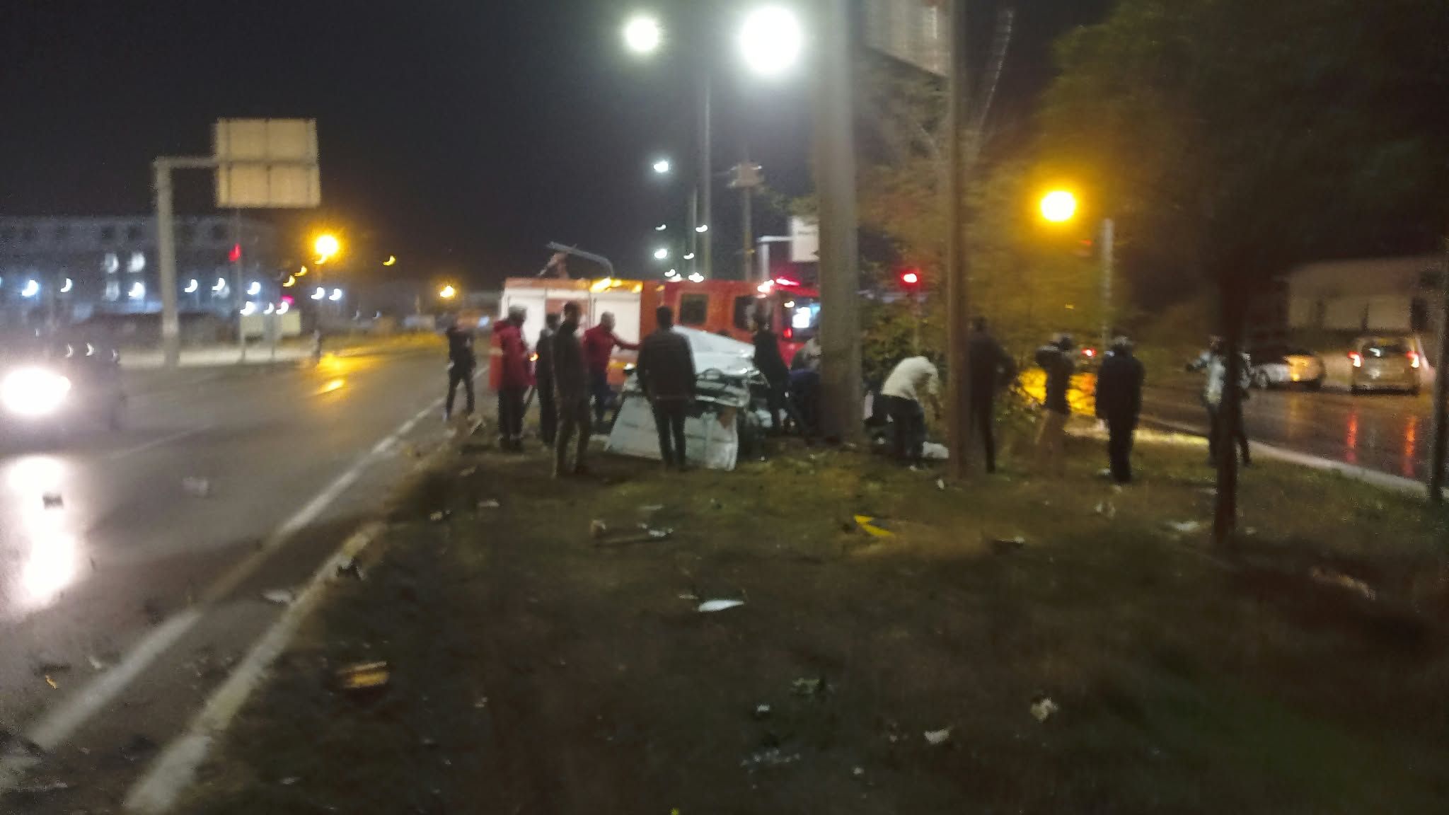 Van Gevaş’ta Feci Trafik Kazası! 2 Ölü, 3 Yaralı… (1)