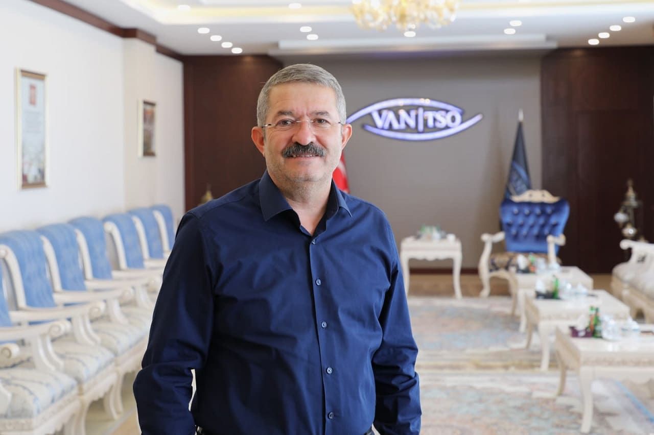 Van Kapıköy Sınır Kapısı'nda Yeni Dönem İlk Tir Geçti.. (2)