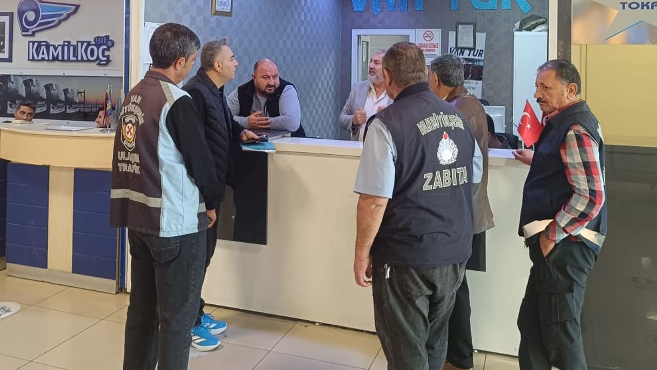 Van Otogarı’nda denetim gerçekleştirdi