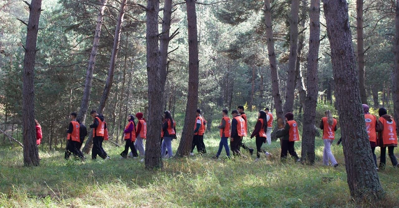 Van Ve Ardahan’da Okuyan Gençler Doğa Için Buluştu (2)