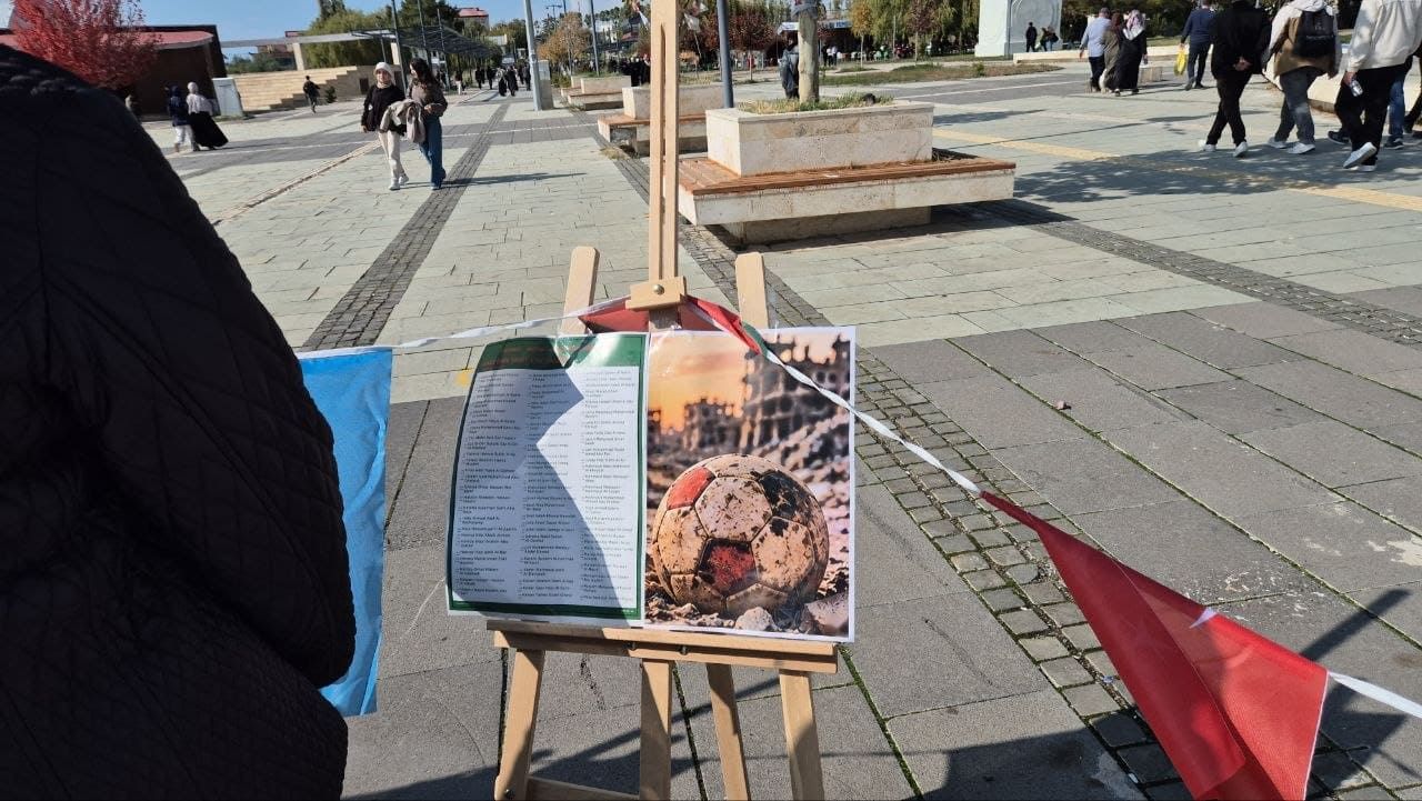 Van Yyü’de Gazze’nin Yarım Kalan Çocukluğu Sahnelendi (1)