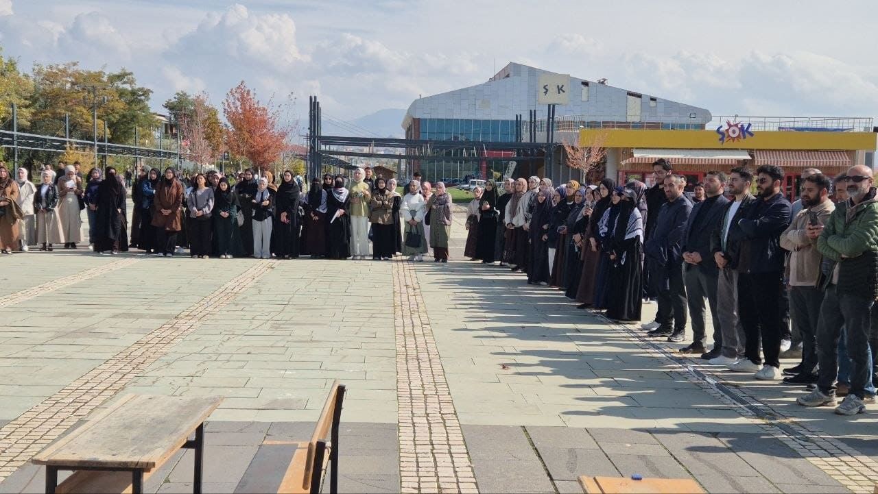 Van Yyü’de Gazze’nin Yarım Kalan Çocukluğu Sahnelendi (7)