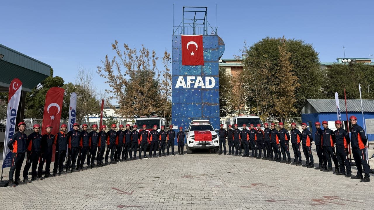 Van’da 33 yeni arama kurtarma teknisyeni göreve hazırlanıyor