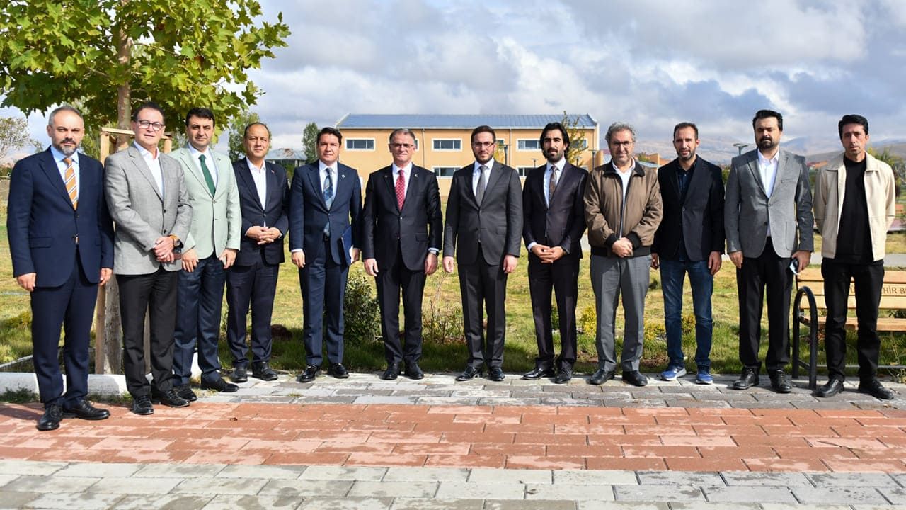 Van’da Çocuklara, Gençlere Ve Yaşlılara Yönelik Yeni Projeler (7)
