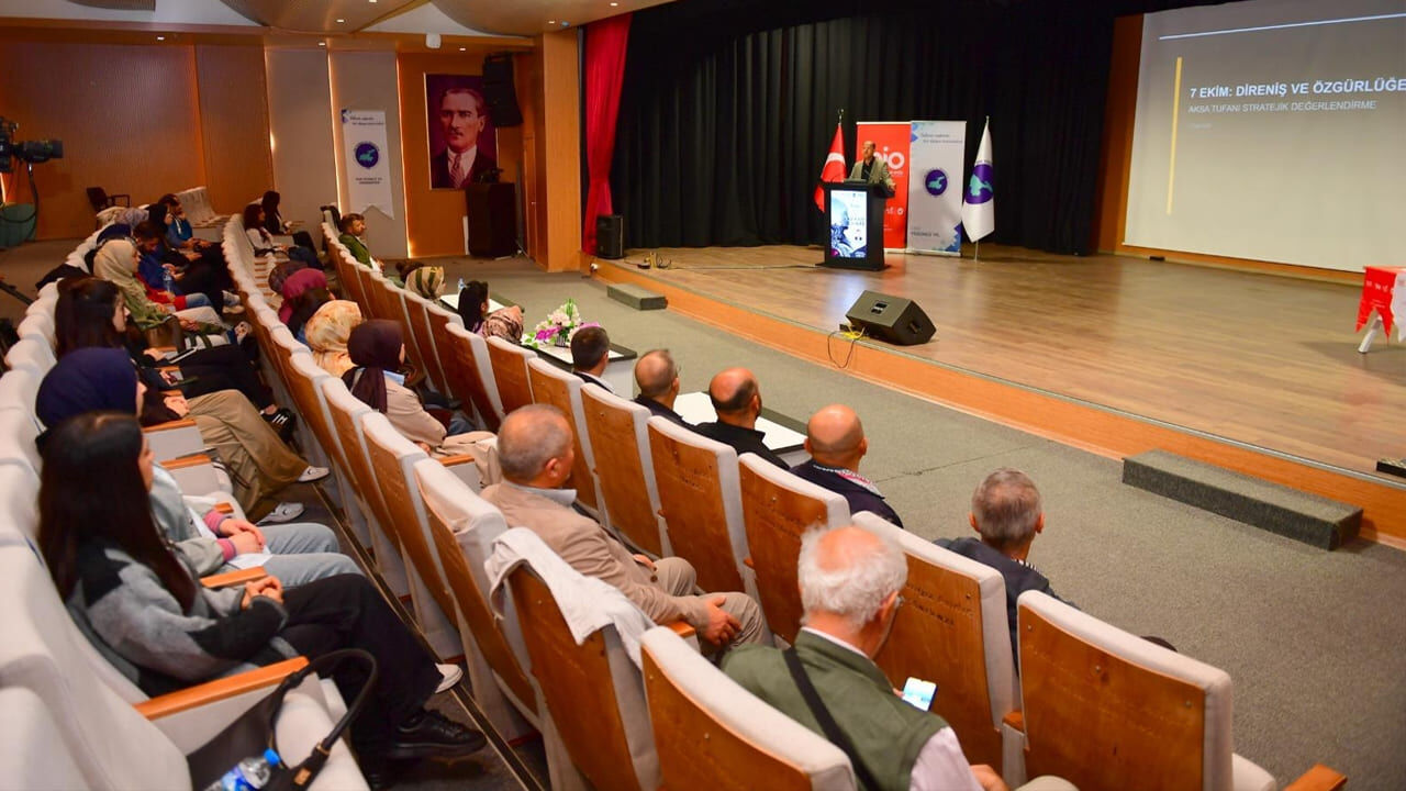 Van’da ‘İnanç, Sabır Ve Umut Gazze’ Konuşuldu (2)
