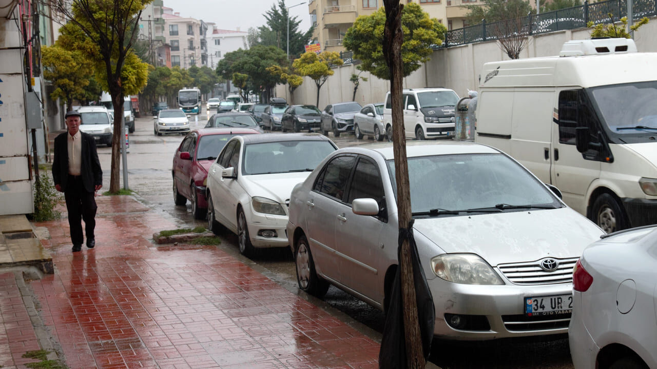 Van’da Sağanak Yağış Hayatı Olumsuz Etkiledi (2)