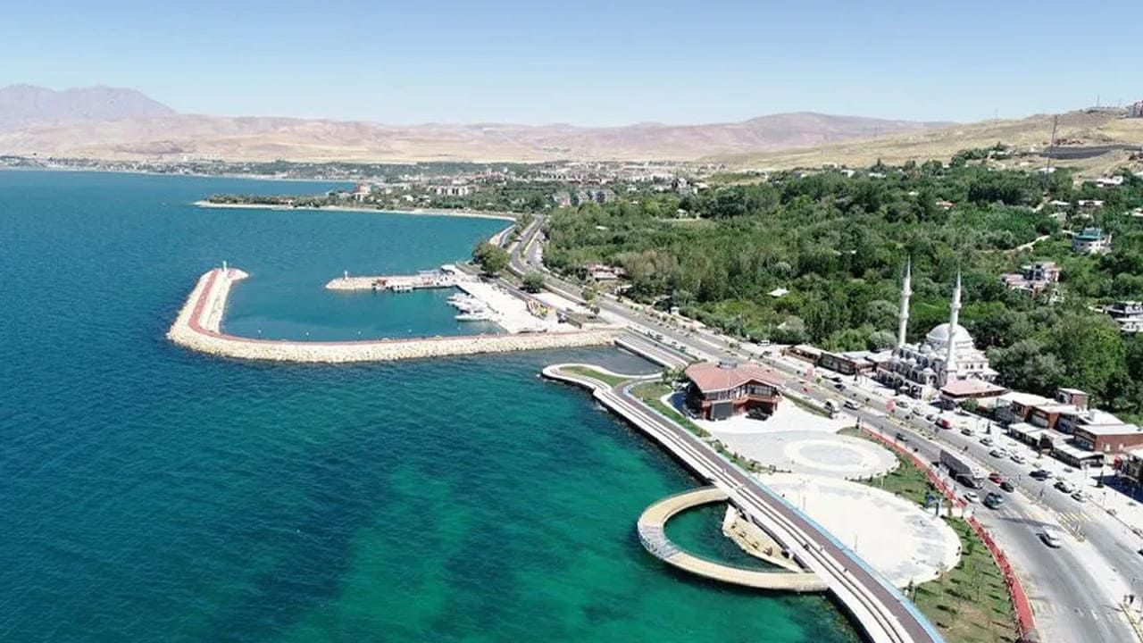 Van’da Toki̇’nin İlk Evim Arsa Projesi’nde Arsalar Teslim Ediliyor! Tarih Açıklandı (6)