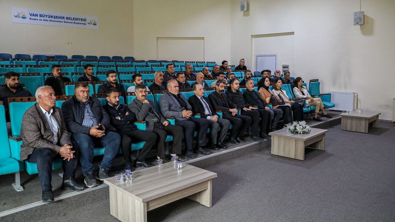 Van’da Toplu Taşıma Şoförlerine Trafik Ve Öfke Kontrolü Eğitimi (2)