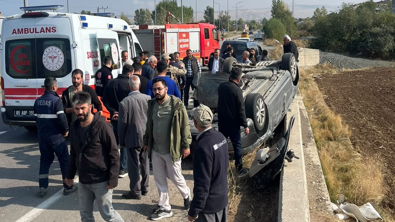Van’da Trafik Kazası Yaralılar Var (1)