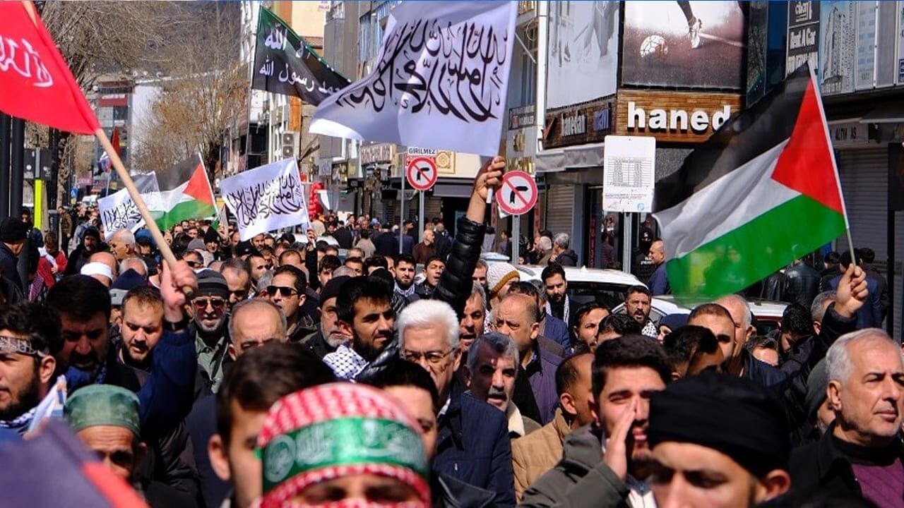 Van’dan Gazze’ye Destek Büyük Aksa Tufanı Yürüyüşü Yapılacak (4)
